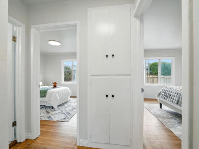 328 Heather Way, South San Francisco CA: https://media.crmls.org/mediaz/6eea4e97-b139-4492-8dbe-567ed0f7e82f.jpg