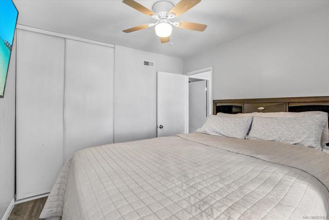 8723 Ildica St, Spring Valley CA: https://media.crmls.org/mediaz/6eea8b96-406f-44af-9f2e-71ca3cd6254f.jpg