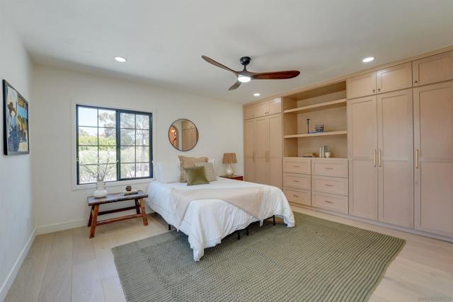 4388 HAWK STREET, San Diego CA: https://media.crmls.org/mediaz/6eeb084f-1424-418f-b1cc-1f2594a30d1c.jpg