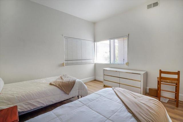 23 Pine Valley Drive, Rancho Mirage CA: https://media.crmls.org/mediaz/6eee12a9-9bf9-4859-b348-365890fe131e.jpg