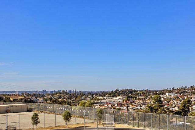 286 Ridgecrest Dr., San Diego CA: https://media.crmls.org/mediaz/6eee475c-c596-4478-aed3-55996aa99ea8.jpg