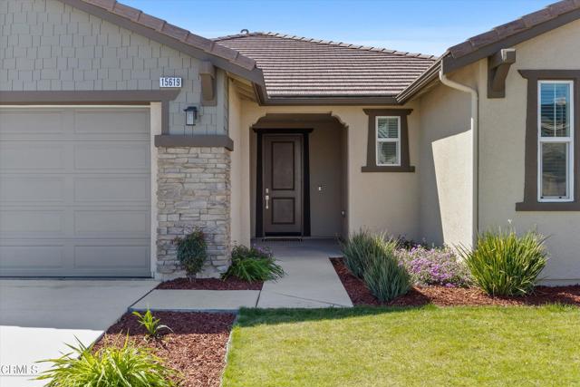 Detail Gallery Image 3 of 32 For 15619 Donostia St, Bakersfield,  CA 93314 - 3 Beds | 1 Baths