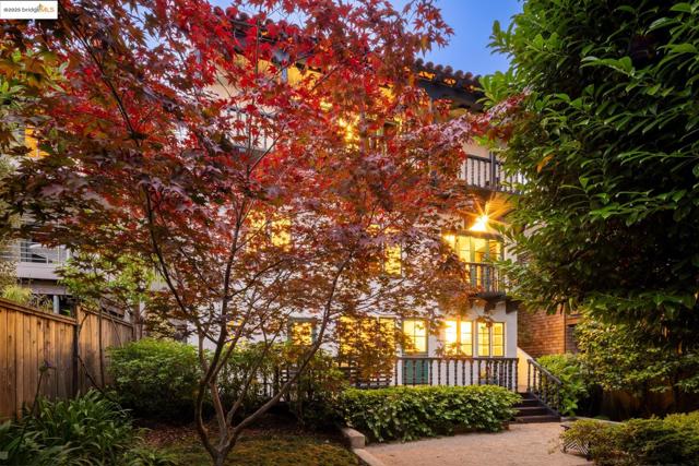2583 Buena Vista Way, Berkeley CA: https://media.crmls.org/mediaz/6eeeaf0d-f7a3-44dd-9cfd-7ed7e5660e4c.jpg