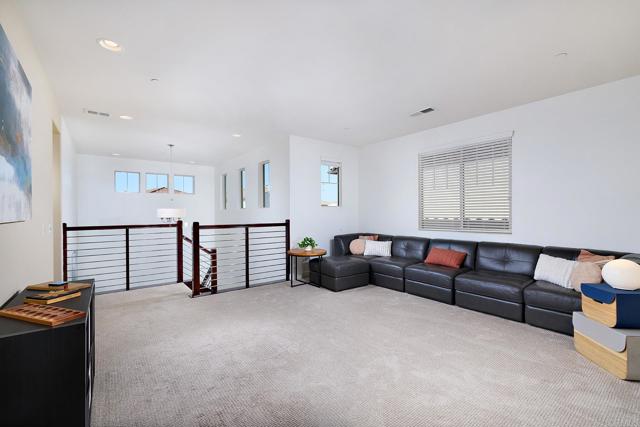 Detail Gallery Image 17 of 37 For 219 Flores Ln, Vista,  CA 92083 - 4 Beds | 2/1 Baths