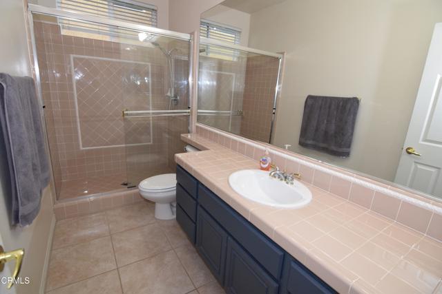 Detail Gallery Image 14 of 47 For 28469 Horseshoe Cir, Saugus,  CA 91390 - 4 Beds | 3 Baths