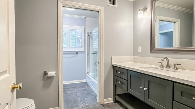 Detail Gallery Image 17 of 37 For 209 San Miguel Rd, Pasadena,  CA 91105 - 4 Beds | 3 Baths