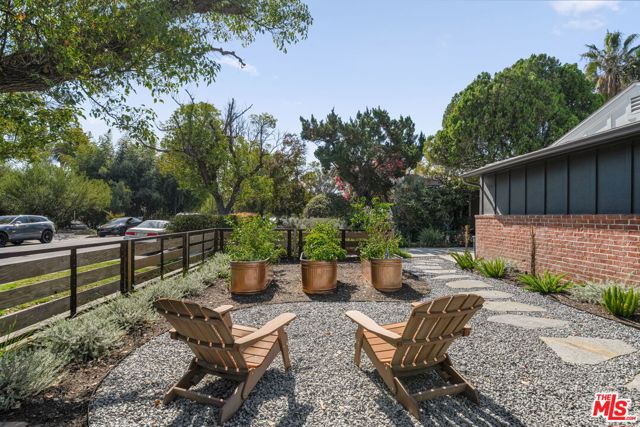 5741 Lemona Avenue photo 4