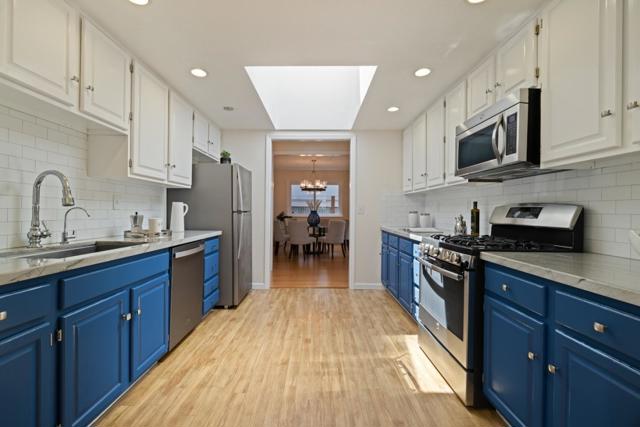 623 Sonora Avenue, El Granada CA: https://media.crmls.org/mediaz/6ef3ecfe-81e4-4241-af63-970fc64dabaf.jpg