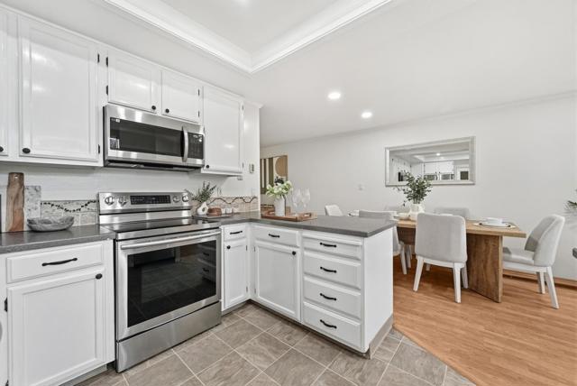 38 Devonshire Avenue, Mountain View CA: https://media.crmls.org/mediaz/6ef5669e-28c7-4cec-ab0f-d552ead7c8d0.jpg