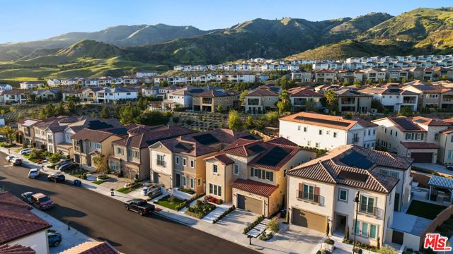 20643 W Wood Rose Court, Porter Ranch CA: https://media.crmls.org/mediaz/6ef5973d-56fc-429b-92dc-17b867124ec5.jpg