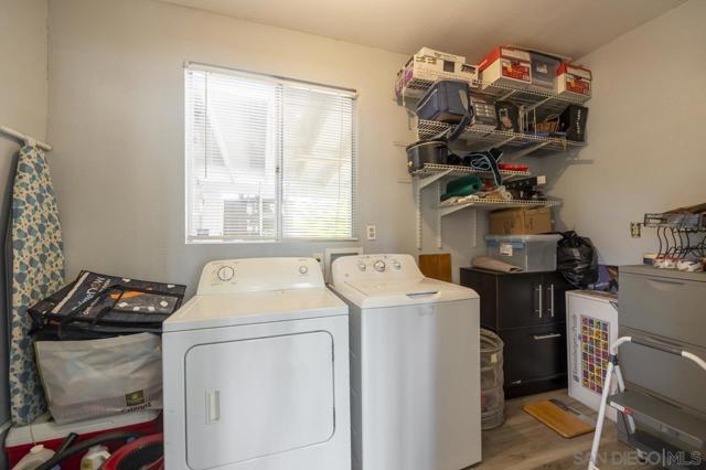 4033 Loma Alta Dr, San Diego CA: https://media.crmls.org/mediaz/6ef5fa03-ad36-40c6-9ecb-8c93cd00e8fa.jpg
