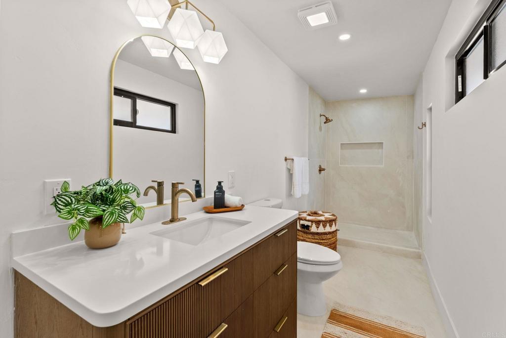 2868 Wyandotte Avenue - photo 19