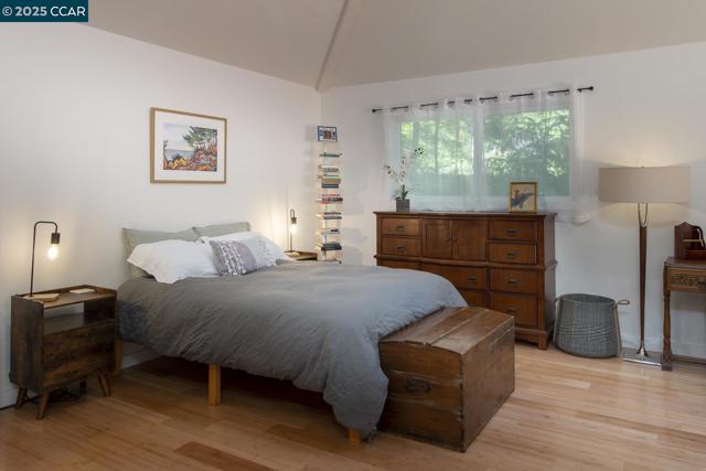 Image 34 of 52 For 28581 Navarro Ridge Road