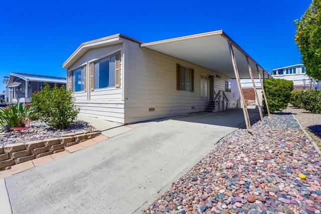 650 S Rancho Santa Fe RD 44, San Marcos CA: https://media.crmls.org/mediaz/6ef8413c-c582-4271-9253-bdfd79d59289.jpg