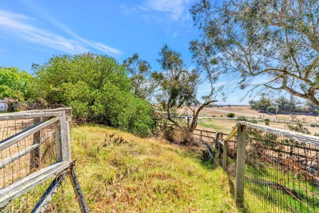 501 Trail Drive, Moss Landing CA: https://media.crmls.org/mediaz/6ef865e6-e86b-4276-a1c9-089bd9461933.jpg