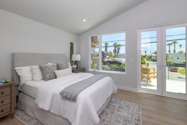 355 30th Avenue, Santa Cruz CA: https://media.crmls.org/mediaz/6ef89e3e-da4f-44a3-9cf9-6c92bb1c4668.jpg