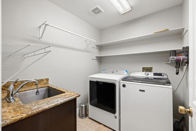 51425 Calle Quito, La Quinta CA: https://media.crmls.org/mediaz/6efb6ae1-9574-4bff-9ccc-51dc04cde993.jpg