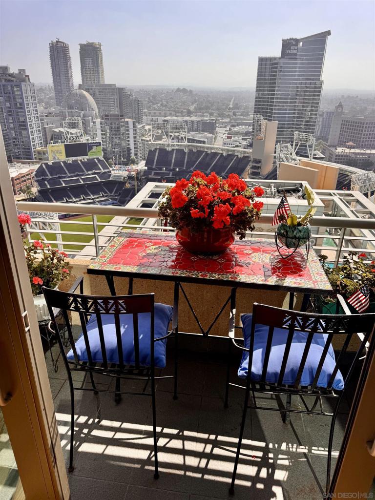 MLS #250036609SD img 1