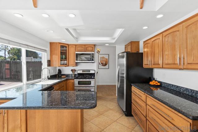 1454 Lantana Avenue, Chula Vista CA: https://media.crmls.org/mediaz/6efbdbe9-e6c1-4a32-9b23-cfb3115689b0.jpg