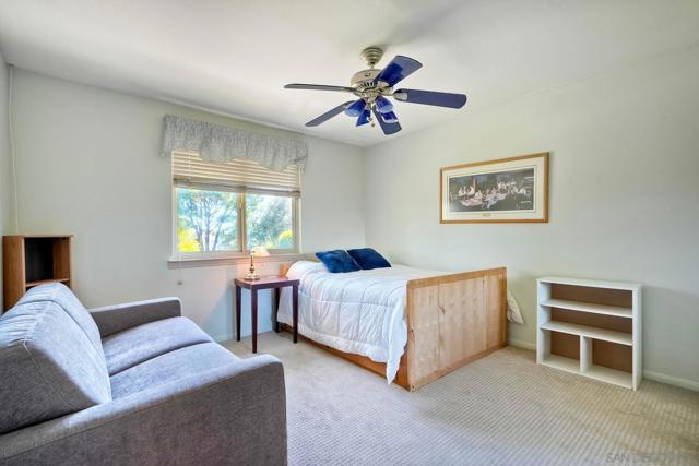 2183 Lundy Lake Dr, Escondido CA: https://media.crmls.org/mediaz/6efc3182-f73d-45a3-97ca-dbea3f6ce1a0.jpg