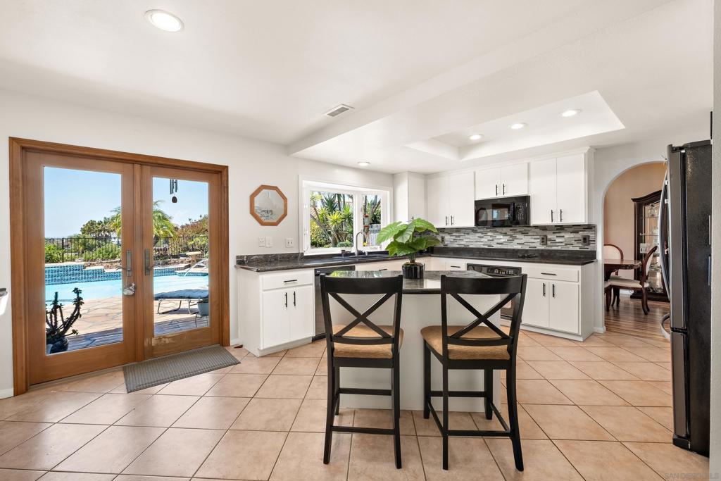 2614 Abedul Street - photo 12