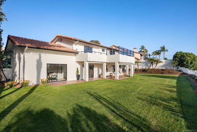 2524 Luciernaga St, Carlsbad CA: https://media.crmls.org/mediaz/6efc839b-0987-4031-a981-19693cbda1a4.jpg