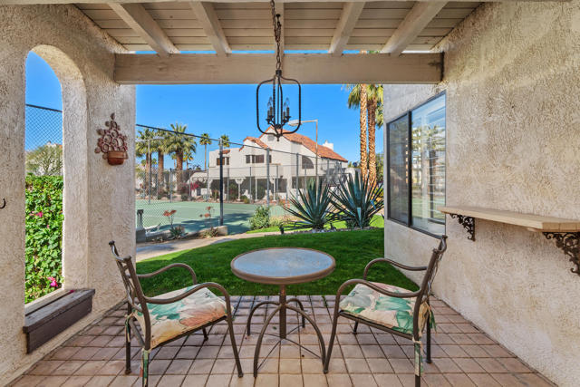 73322 Shadow Mountain Drive, Palm Desert CA: https://media.crmls.org/mediaz/6efdc3f7-d648-468d-83b6-6f21d6c47ce9.jpg