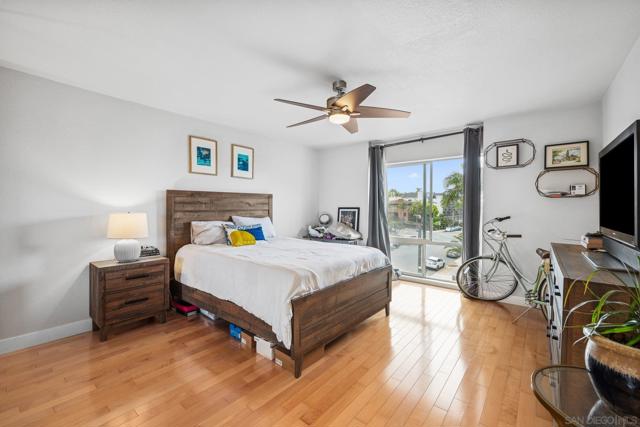 2568 Albatross St, San Diego CA: https://media.crmls.org/mediaz/6efdf93f-9238-4dac-861a-bc0dd78b2146.jpg