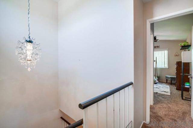 1721 Maxwell Ln, Corona CA: https://media.crmls.org/mediaz/6efe7eae-9406-48a1-b054-15f6c0117f57.jpg