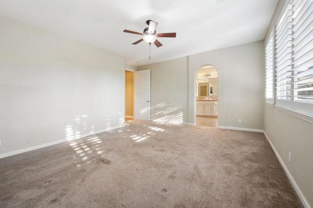 11447 Mirage Drive, Chowchilla CA: https://media.crmls.org/mediaz/6eff0006-3477-43df-8719-9cb57ee42377.jpg
