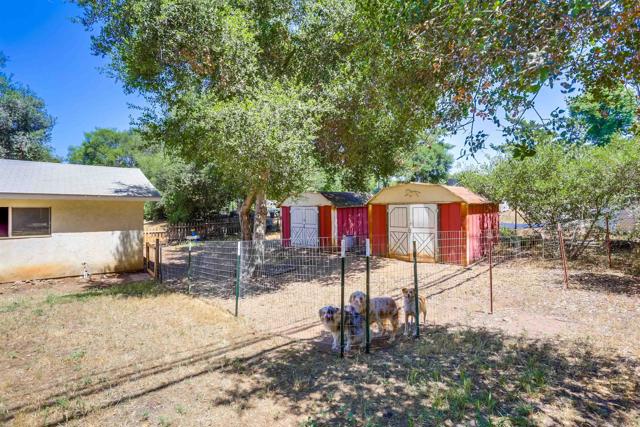 30180 Lilac Rd, Valley Center CA: https://media.crmls.org/mediaz/6effc55f-42a1-4af0-afa5-4acd13a3c06a.jpg