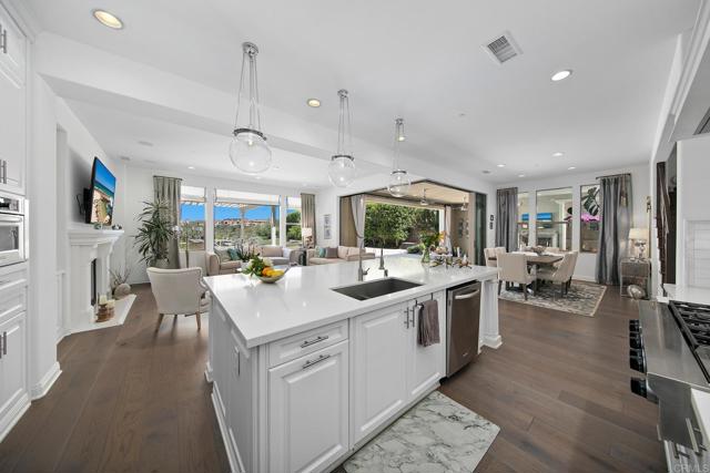15642 Tanner Ridge Rd, San Diego CA: https://media.crmls.org/mediaz/6efff35d-a2bb-4df9-889c-d906ef6b4210.jpg
