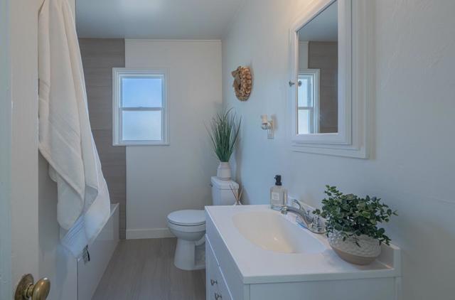 228 Toyon Avenue, Salinas CA: https://media.crmls.org/mediaz/6f001f7d-4cb5-4b2f-a15a-0c8cf2f7ab4d.jpg