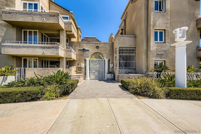 4012 Nobel Dr, San Diego CA: https://media.crmls.org/mediaz/6f01fc23-bf00-4657-9cda-8576a39a73f7.jpg