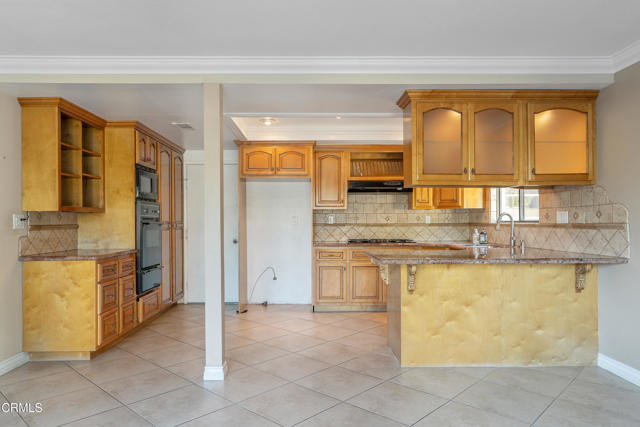 Detail Gallery Image 12 of 32 For 425 E Brookport St, Covina,  CA 91722 - 3 Beds | 3 Baths