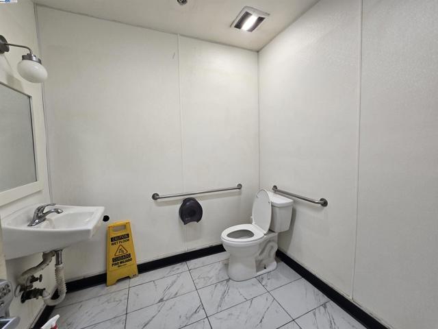 2993 College, Berkeley CA: https://media.crmls.org/mediaz/6f02ffbd-7ef1-4ff2-8b5d-31985a7d72ab.jpg