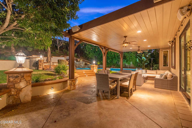 551 Rustic Hills Drive, Simi Valley CA: https://media.crmls.org/mediaz/6f034634-e89e-442a-98ae-de55b9bbdaca.jpg