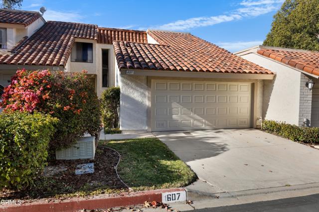 Detail Gallery Image 1 of 27 For 607 White Oak Ln, Newbury Park,  CA 91320 - 3 Beds | 2 Baths