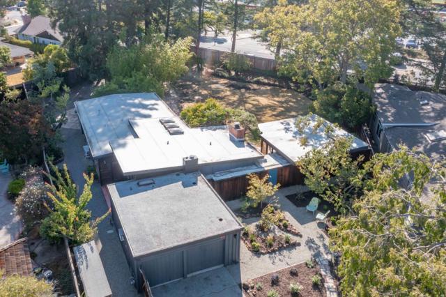 876 Southampton Drive, Palo Alto CA: https://media.crmls.org/mediaz/6f035573-b30b-4cb1-8bad-7aee9b586f98.jpg