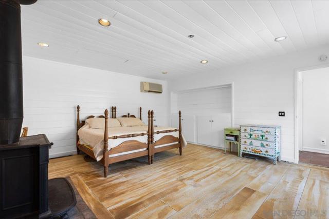 3031 Ibsen St, San Diego CA: https://media.crmls.org/mediaz/6f0370f1-0cd0-4870-9803-ff6ef41cdc6a.jpg