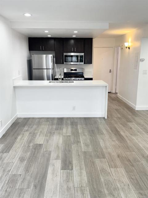 1550 N Fuller Avenue, Hollywood CA: https://media.crmls.org/mediaz/6f040931-0300-4329-8aa5-211e7b000e5a.jpg
