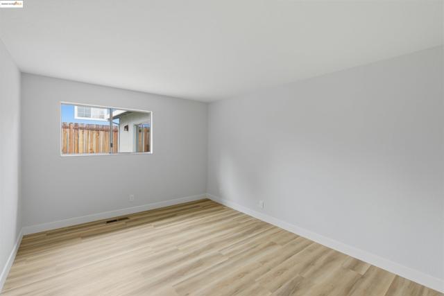 3640 Sun View Terrace, Concord CA: https://media.crmls.org/mediaz/6f040c15-6a2a-4562-bf45-2bc06e9b066a.jpg