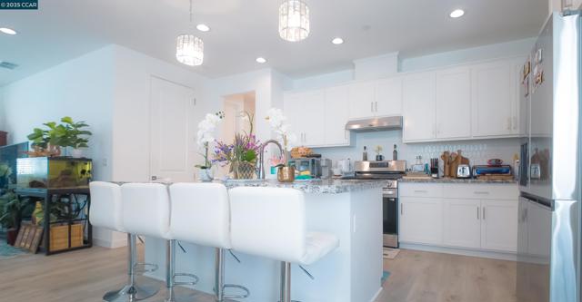 2299 Rustic Oak Ln, Rio Vista CA: https://media.crmls.org/mediaz/6f0493c3-66f6-4997-ab28-6e37575e6b17.jpg