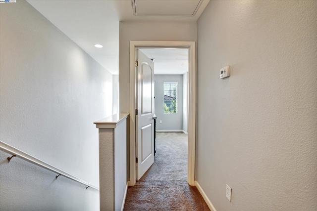 140 Selby Ln, Livermore CA: https://media.crmls.org/mediaz/6f05c964-89fe-4b59-94a7-c442ff9e61d7.jpg