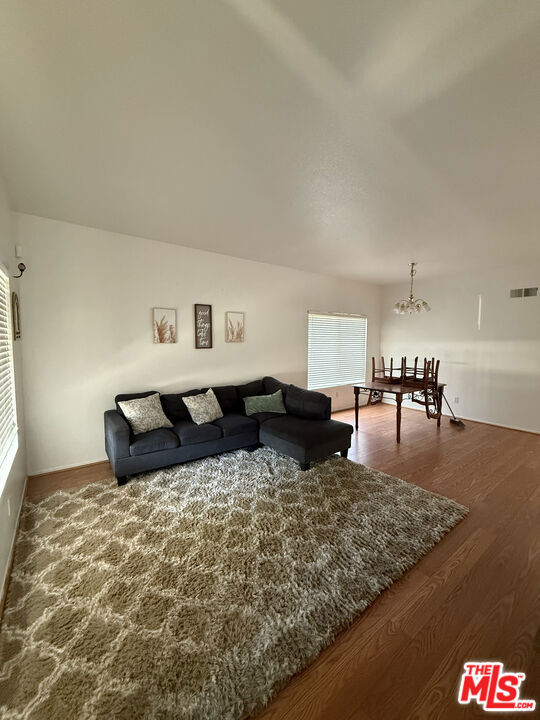 44752 Ranchwood Avenue, Lancaster CA: https://media.crmls.org/mediaz/6f0680de-3a5b-4a6e-9dc0-a50b60e5abdb.jpg