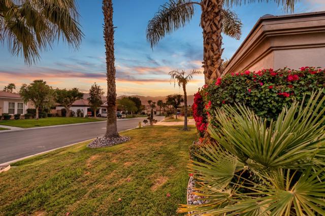 50 Toscana E Way, Rancho Mirage CA: https://media.crmls.org/mediaz/6f0746b9-6d8d-4b71-b57a-c6286d03b0f7.jpg