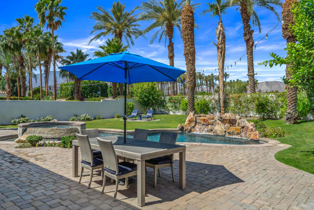80030 Via Valerosa, La Quinta CA: https://media.crmls.org/mediaz/6f088d83-cf72-438c-8078-494ccee2f0df.jpg
