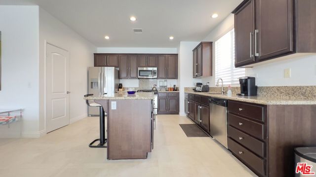 84330 Tramonto Way, Indio CA: https://media.crmls.org/mediaz/6f0a2cf0-50de-47a9-b2f1-5cdea364e174.jpg