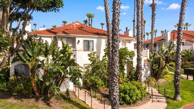 9302 Twin Trails Dr, San Diego CA: https://media.crmls.org/mediaz/6f0a5e3e-3a14-4dca-a8bd-37bf1e87c777.jpg