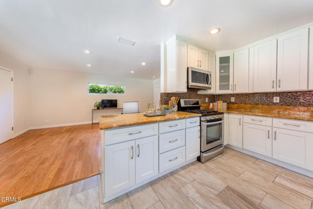 2767 Brookhill Street, La Crescenta CA: https://media.crmls.org/mediaz/6f0b4107-ea68-49ea-b103-b9164e671aec.jpg